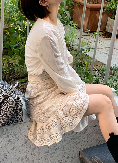 蕾絲綁帶洋裝